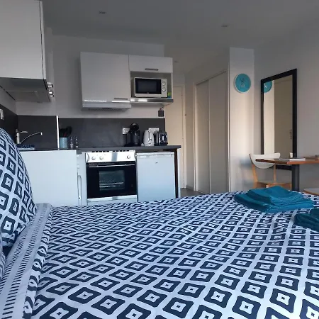 Apartment Avec Balcon, Lumineux, Centre Aix Les Bains *